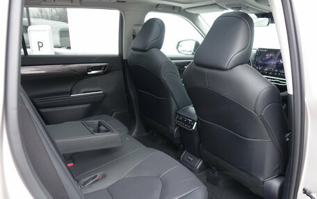 Toyota Highlander, 2025 год, 5 900 000 рублей, 19 фотография