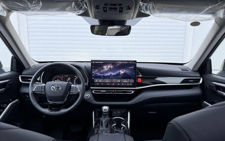 Toyota Highlander, 2025 год, 5 800 000 рублей, 13 фотография