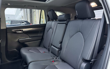 Toyota Highlander, 2025 год, 5 800 000 рублей, 23 фотография