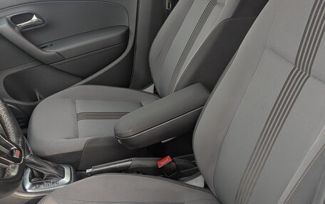 Volkswagen Polo VI (EU Market), 2016 год, 1 100 000 рублей, 13 фотография