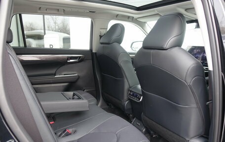 Toyota Highlander, 2025 год, 5 850 000 рублей, 18 фотография