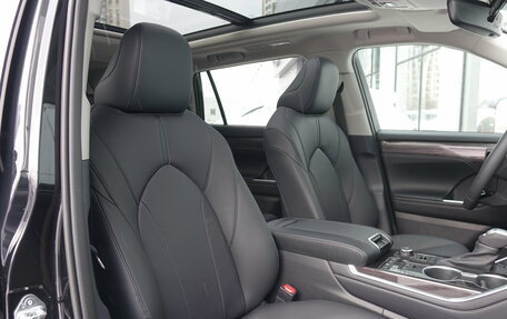 Toyota Highlander, 2025 год, 5 850 000 рублей, 19 фотография