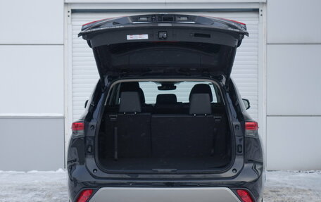 Toyota Highlander, 2025 год, 5 850 000 рублей, 22 фотография
