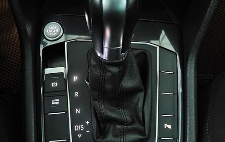 Volkswagen Tiguan II, 2019 год, 3 047 000 рублей, 14 фотография