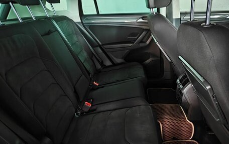 Volkswagen Tiguan II, 2019 год, 3 047 000 рублей, 17 фотография