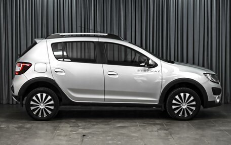 Renault Sandero II рестайлинг, 2017 год, 898 000 рублей, 5 фотография