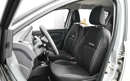 Renault Sandero II рестайлинг, 2017 год, 898 000 рублей, 10 фотография