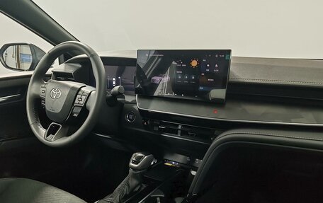 Toyota Camry, 2025 год, 4 990 000 рублей, 11 фотография