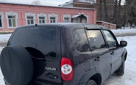 Chevrolet Niva I рестайлинг, 2013 год, 620 000 рублей, 3 фотография