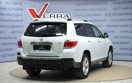 Toyota Highlander III, 2012 год, 2 090 000 рублей, 5 фотография