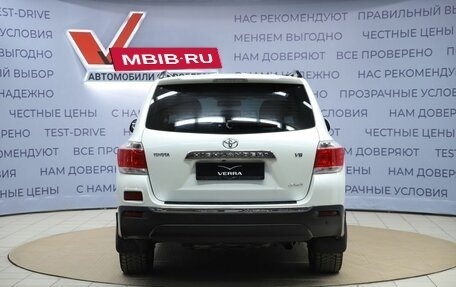 Toyota Highlander III, 2012 год, 2 090 000 рублей, 6 фотография