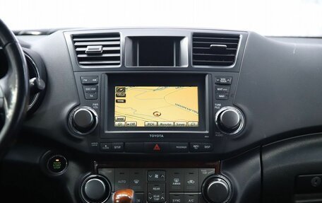 Toyota Highlander III, 2012 год, 2 090 000 рублей, 15 фотография