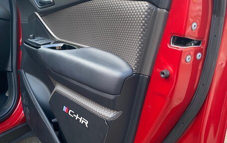 Toyota C-HR I рестайлинг, 2020 год, 2 348 000 рублей, 8 фотография