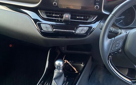 Toyota C-HR I рестайлинг, 2020 год, 2 348 000 рублей, 10 фотография