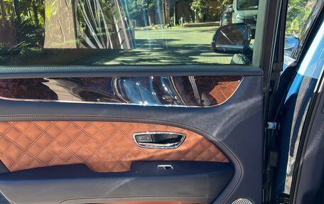Bentley Bentayga I, 2021 год, 25 500 000 рублей, 14 фотография