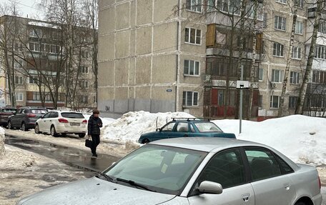 Audi A4, 1998 год, 120 000 рублей, 3 фотография