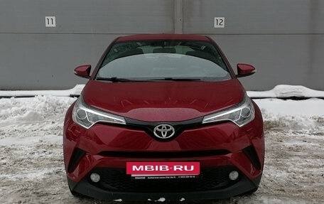 Toyota C-HR I рестайлинг, 2019 год, 2 349 000 рублей, 2 фотография