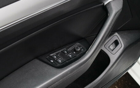 Volkswagen Passat B8 рестайлинг, 2018 год, 1 590 000 рублей, 15 фотография