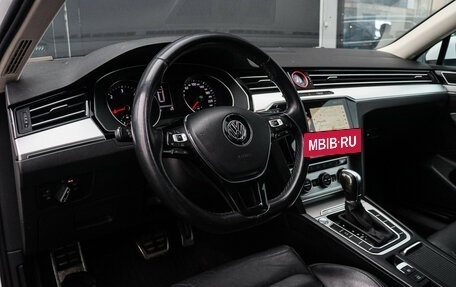 Volkswagen Passat B8 рестайлинг, 2018 год, 1 590 000 рублей, 13 фотография
