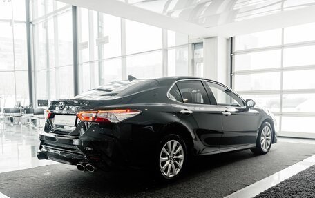 Toyota Camry, 2020 год, 2 799 000 рублей, 2 фотография