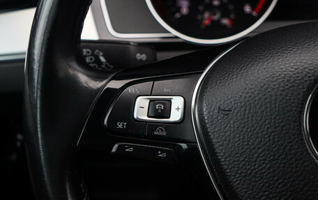 Volkswagen Passat B8 рестайлинг, 2018 год, 1 590 000 рублей, 23 фотография