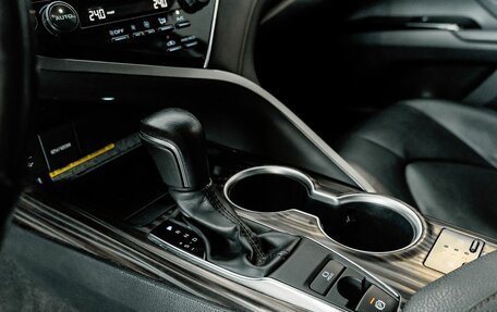 Toyota Camry, 2020 год, 2 799 000 рублей, 17 фотография