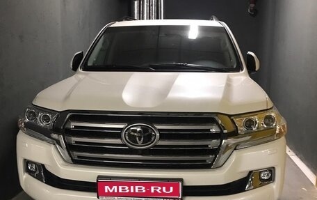 Toyota Land Cruiser 200, 2020 год, 9 700 000 рублей, 1 фотография