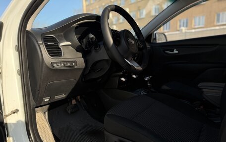 KIA Rio IV, 2019 год, 1 169 000 рублей, 28 фотография