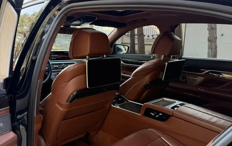 BMW 7 серия, 2017 год, 3 600 000 рублей, 16 фотография