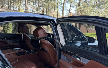 BMW 7 серия, 2017 год, 3 600 000 рублей, 13 фотография