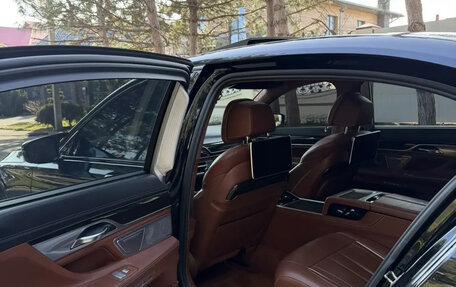 BMW 7 серия, 2017 год, 3 600 000 рублей, 18 фотография