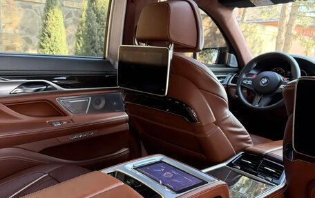 BMW 7 серия, 2017 год, 3 600 000 рублей, 24 фотография