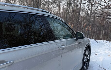 Volkswagen Tiguan II, 2021 год, 4 190 000 рублей, 7 фотография