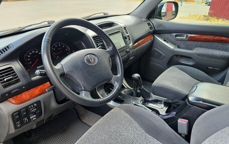 Toyota Land Cruiser Prado 120 рестайлинг, 2007 год, 1 700 000 рублей, 12 фотография