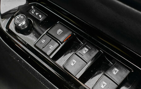 Toyota Noah III, 2019 год, 2 580 000 рублей, 25 фотография