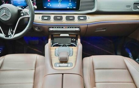 Mercedes-Benz GLE, 2024 год, 8 000 000 рублей, 23 фотография