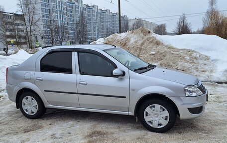 Renault Logan I, 2013 год, 550 000 рублей, 2 фотография