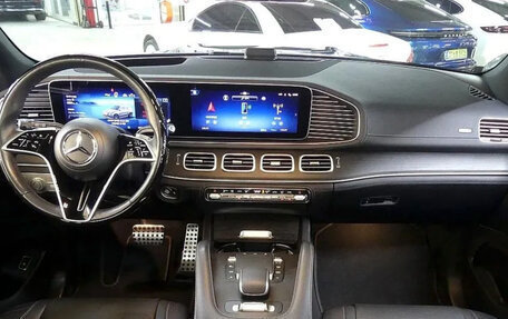 Mercedes-Benz GLS, 2024 год, 13 490 000 рублей, 5 фотография