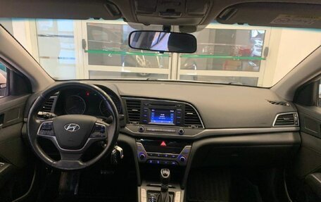 Hyundai Elantra VI рестайлинг, 2017 год, 1 420 500 рублей, 11 фотография