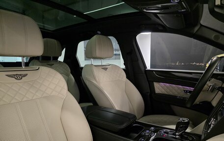 Bentley Bentayga I, 2019 год, 13 498 000 рублей, 29 фотография