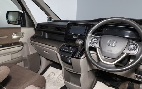 Honda Stepwgn IV, 2016 год, 1 999 000 рублей, 10 фотография