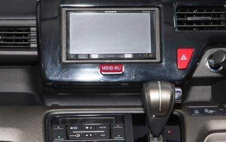 Honda Stepwgn IV, 2016 год, 1 999 000 рублей, 15 фотография