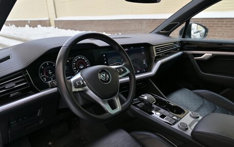 Volkswagen Touareg III, 2019 год, 6 000 000 рублей, 29 фотография