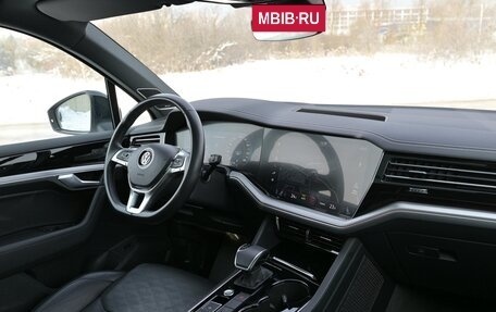 Volkswagen Touareg III, 2019 год, 6 000 000 рублей, 28 фотография