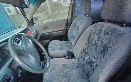 Daihatsu Sirion, 2000 год, 170 000 рублей, 3 фотография