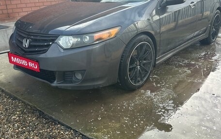 Honda Accord VIII рестайлинг, 2009 год, 900 000 рублей, 2 фотография