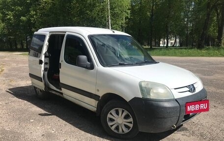 Peugeot Partner II рестайлинг 2, 2004 год, 224 000 рублей, 3 фотография