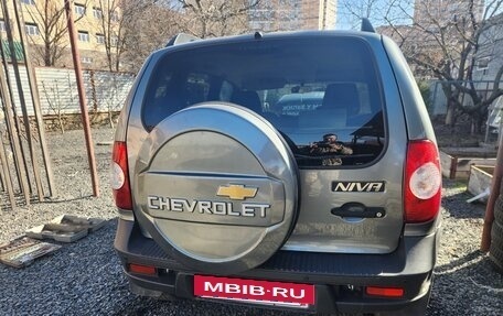 Chevrolet Niva I рестайлинг, 2017 год, 675 000 рублей, 2 фотография