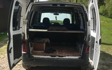 Peugeot Partner II рестайлинг 2, 2004 год, 224 000 рублей, 11 фотография