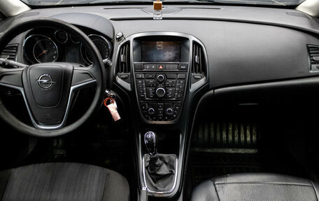 Opel Astra J, 2013 год, 649 000 рублей, 5 фотография